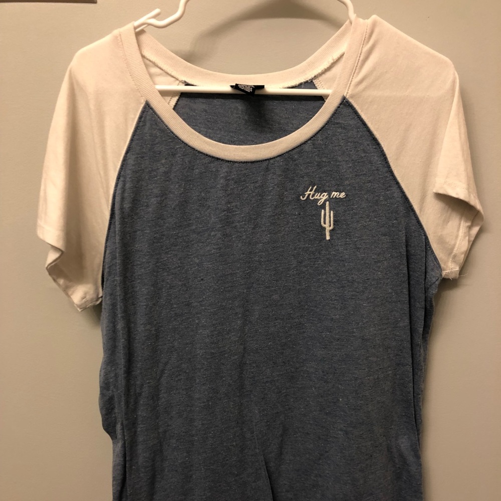 Hug Me Cactus Tee